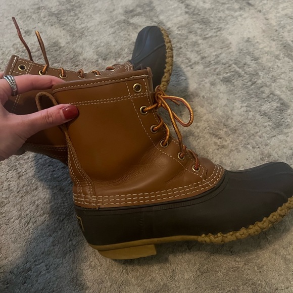 Women’s L.L. Bean Boots - Picture 2 of 6